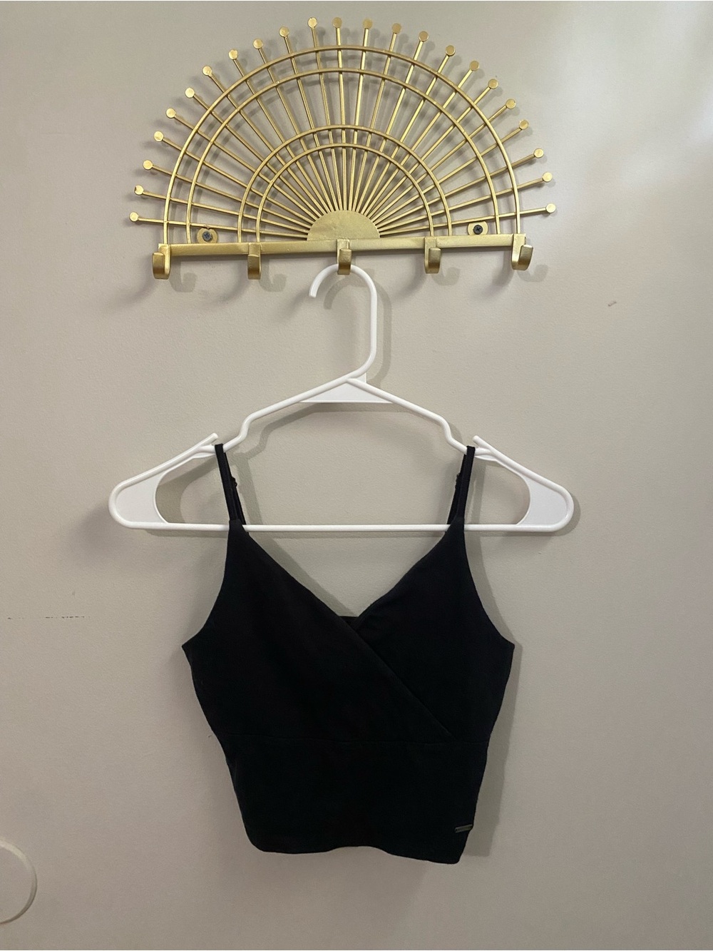 Hollister Black V-Neck Cropped Camisole